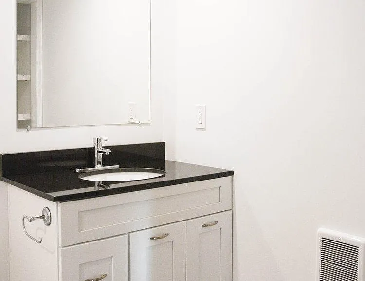 548 Main St #1 — Photo 14