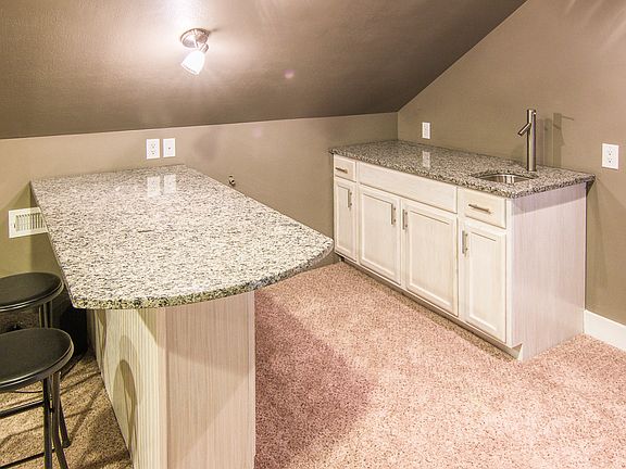 3rd image of 133 Teal Park Ln