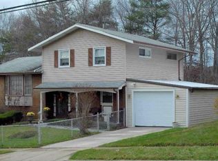 7022 Nashville Rd, Lanham, MD 20706