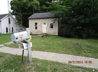 1166 E James St, White Cloud, MI 49349