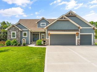 21025 W 225th Ter, Spring Hill, KS 66083