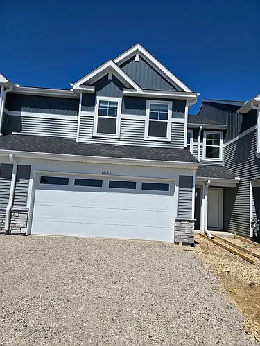 1087 Anmeadle Row Photo 1