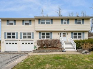 166 Lakeview Drive, Shelburne, VT 05458
