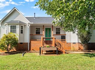 1301 Foster Rd, Inman, SC 29349