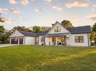 299 Bow Hunter Lane, Galena, MO 65656