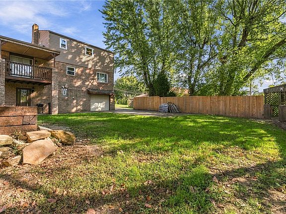 4th image of 3407 Pinewood Dr