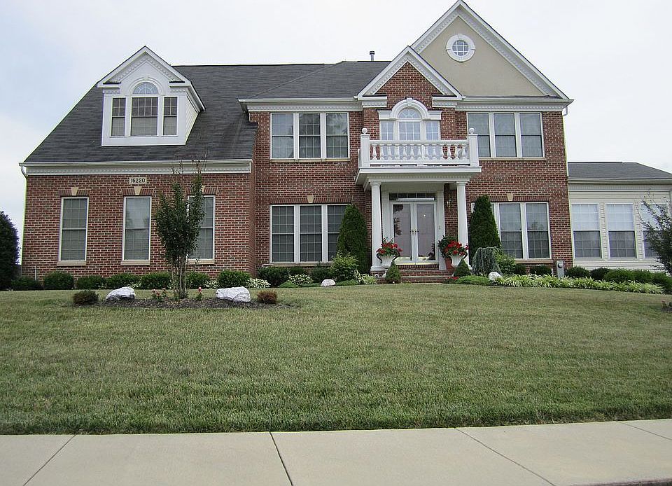 1st image of 15220 Briarcliff Manor Way