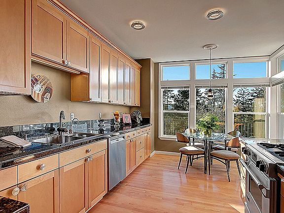 5th image of 4030 Lake Washington Blvd SE