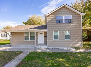 209 N Hunter St, Thornton, IL 60476