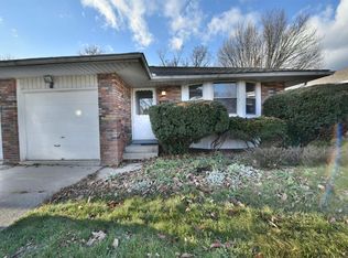 5107 Kingshill Dr, Columbus, OH 43229