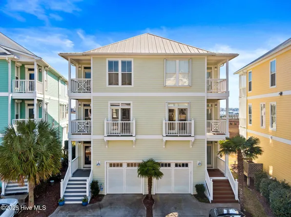 115 Green Turtle Lane, Carolina Beach, NC 28428