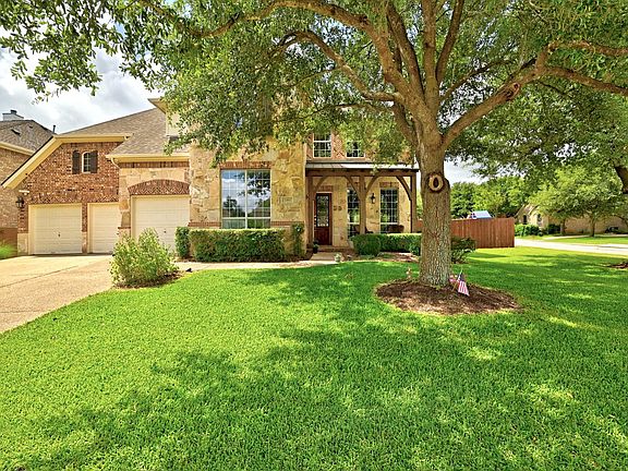 2nd image of 1385 Pine Forest Cir