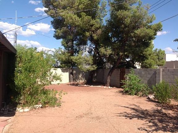 4th image of 7440 E Beverly Dr