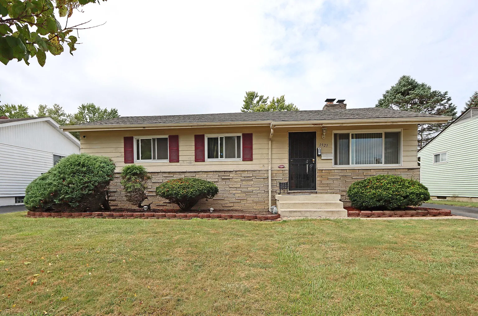 1521 Cunard Rd photo 1