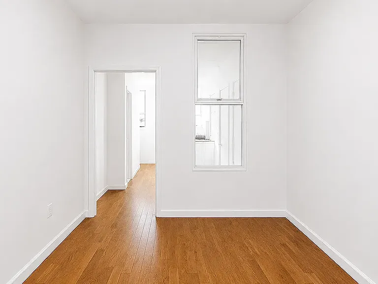 294 Harman St #2Y — Photo 4