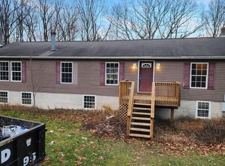 219 Winterton Rd, Bloomingburg, NY 12721