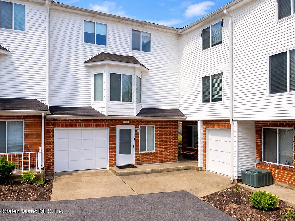 1st image of 32 Amanda Ct