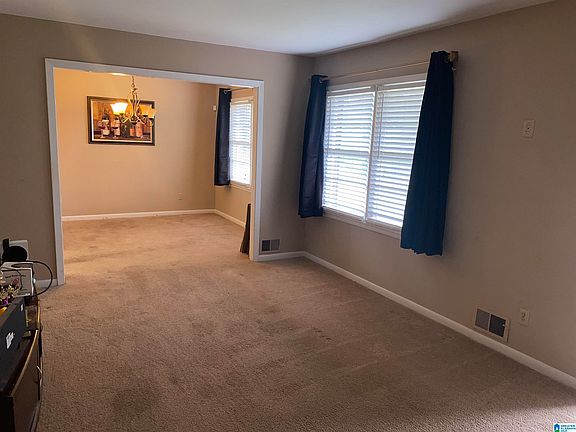 4th image of 1029 Hyacinth Dr
