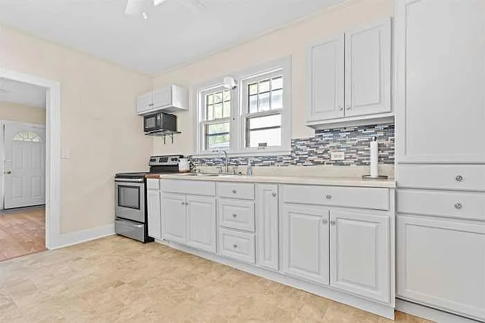 2 bed, 1028 sqft, $1,500 — Photo 4