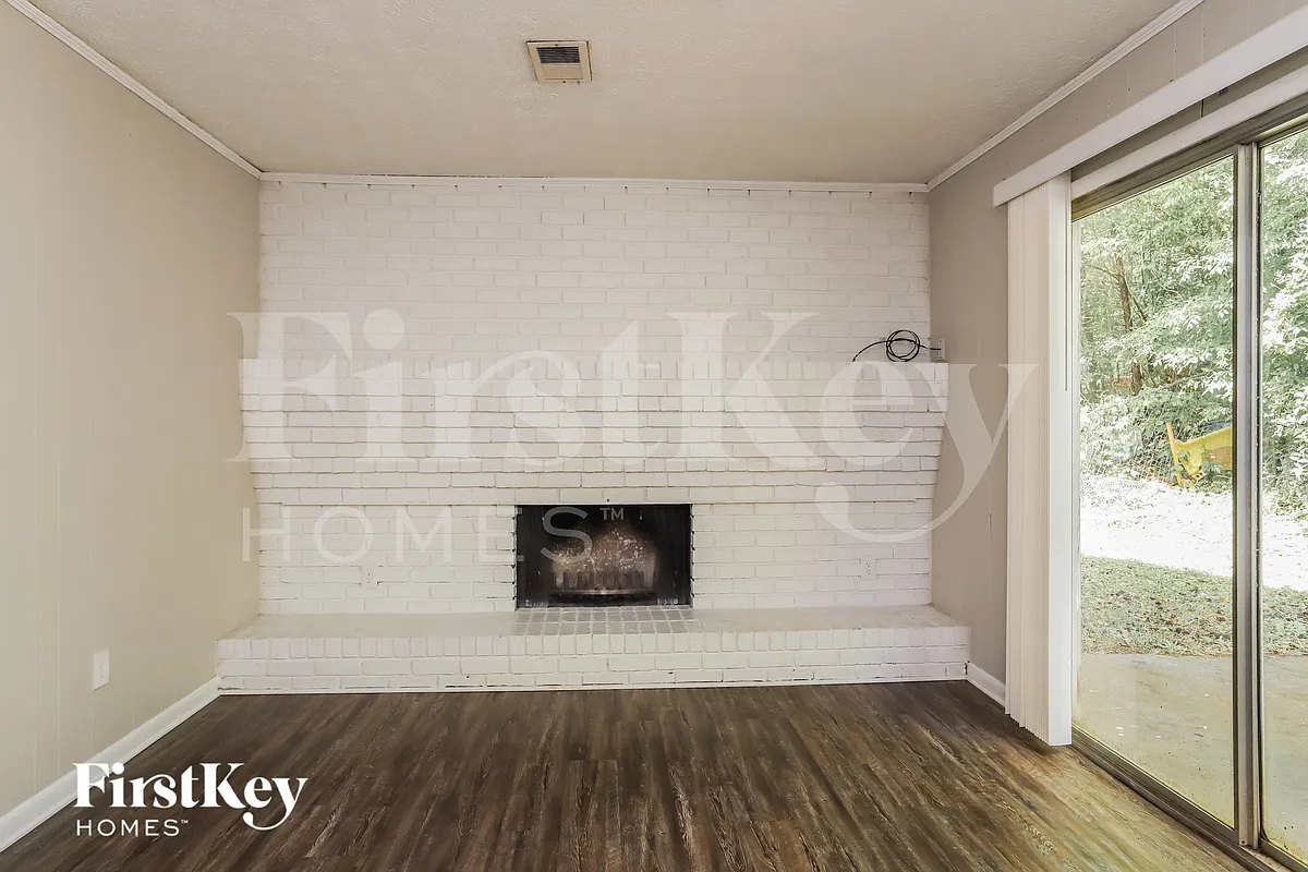 Building Photo - 4073 Cedar Ridge Trl