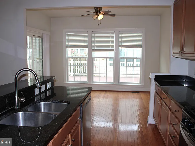 43555 White Cap Ter — Photo 15