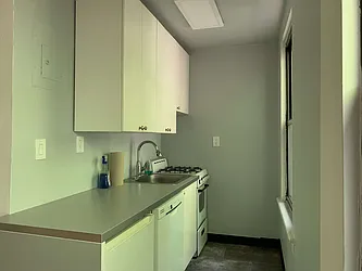 Rented by New York Realty Minimax Inc