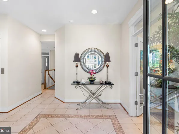 4 Beach Side Mews, Ocean City, MD 21842