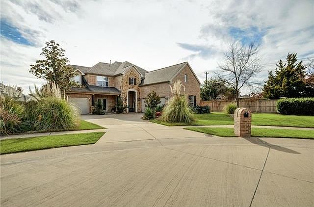 1st image of 7505 Crestway Ct