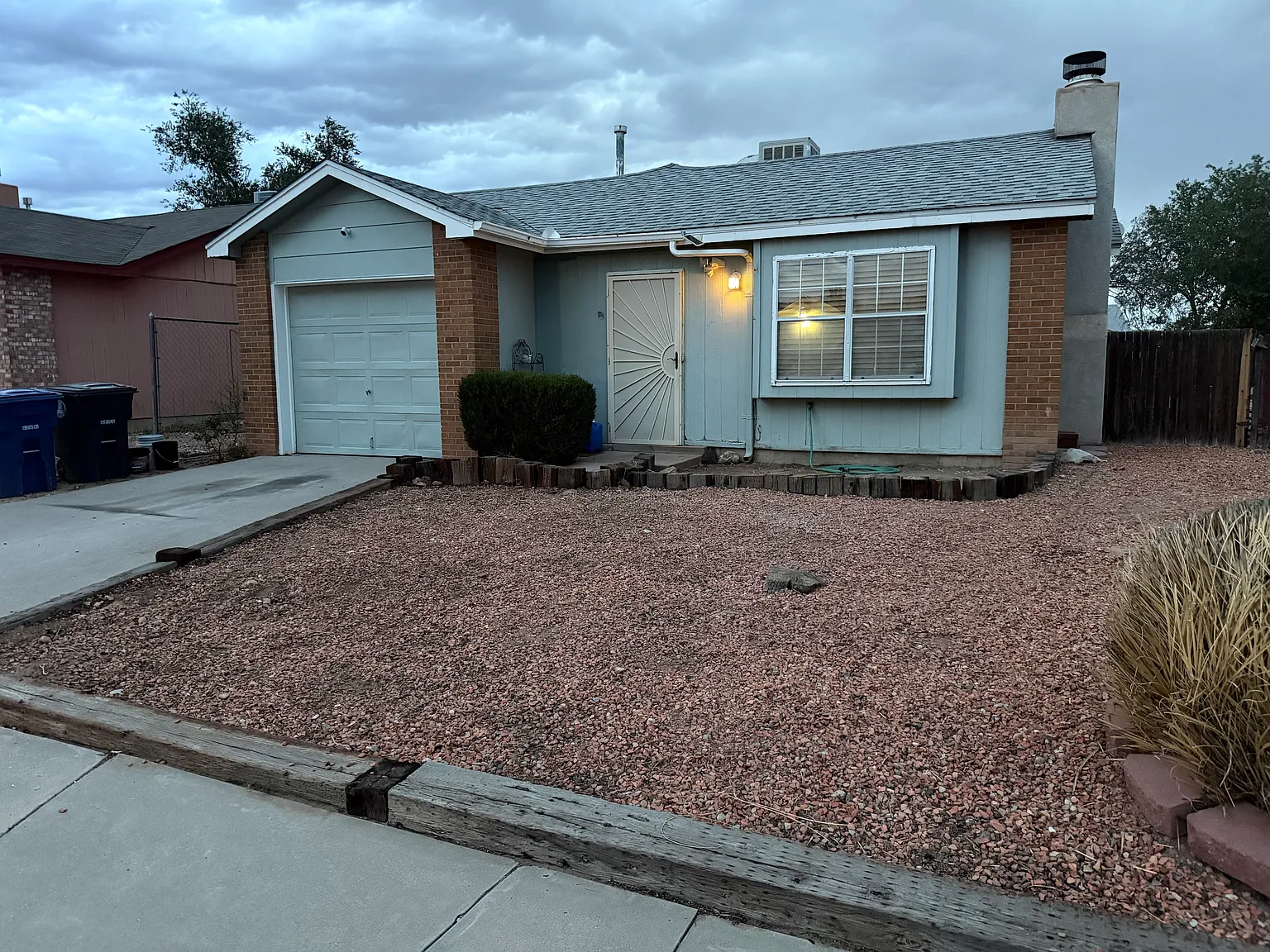 Flynn Ave NW, Albuquerque — Photo 1