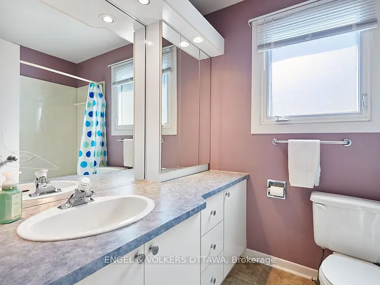 837 Eastvale Dr #110 — Photo 29