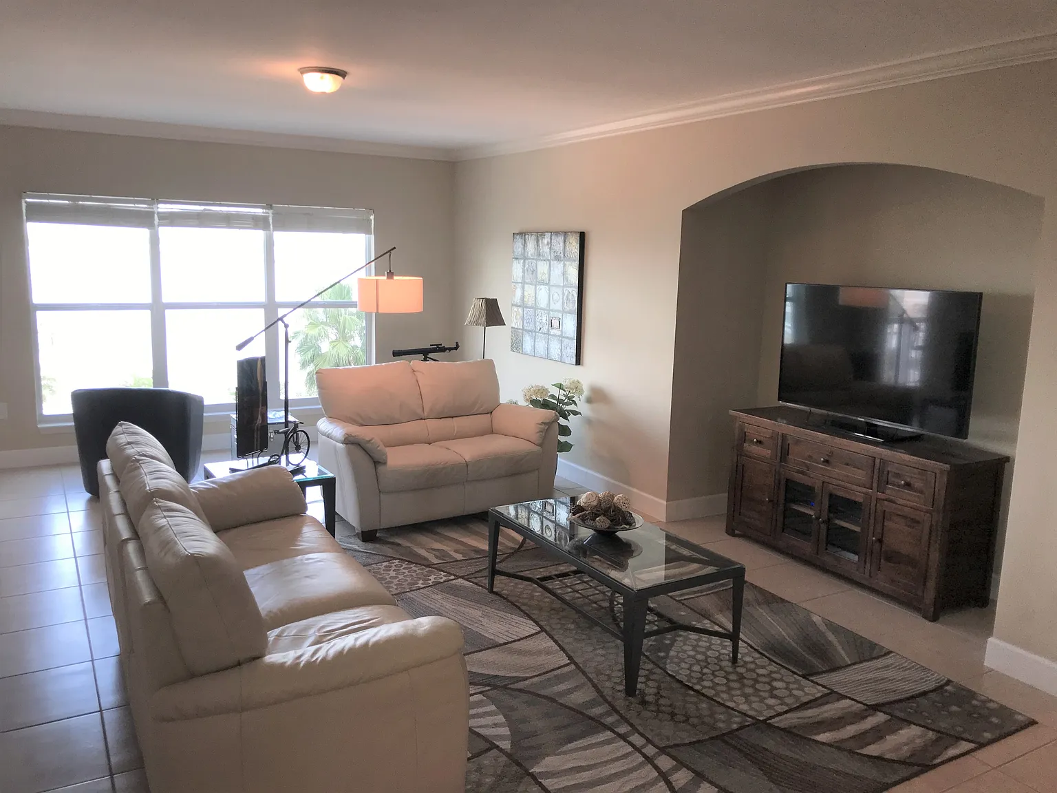 2 bed, 1575 sqft, $2,900 — Photo 3