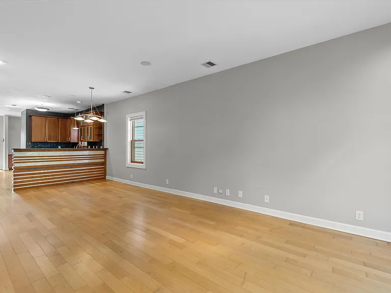 1827 N 1st St #1827 — Photo 21