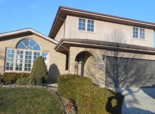 948 Princeton Ave, Romeoville, IL 60446