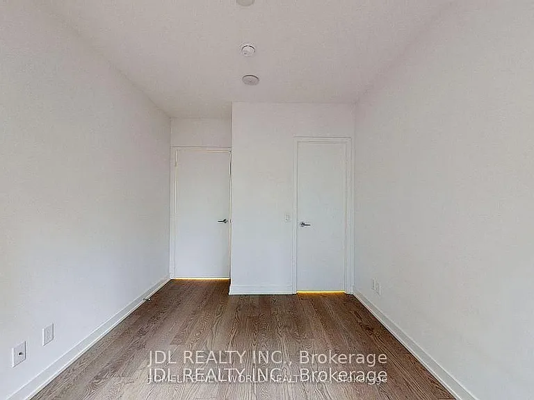 25 Richmond St E #408 — Photo 28