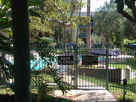 5th image of 552 N Bellflower Blvd Unit 202