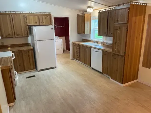 (undisclosed Address), Roseburg, OR 97471