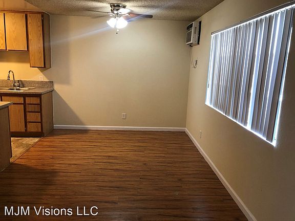 5th image of 7635 Lankershim Blvd APT 13