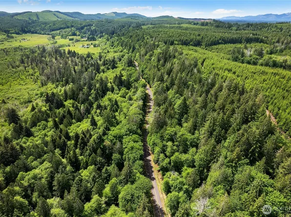 1050 W Shelton Valley Road, Shelton, WA 98584