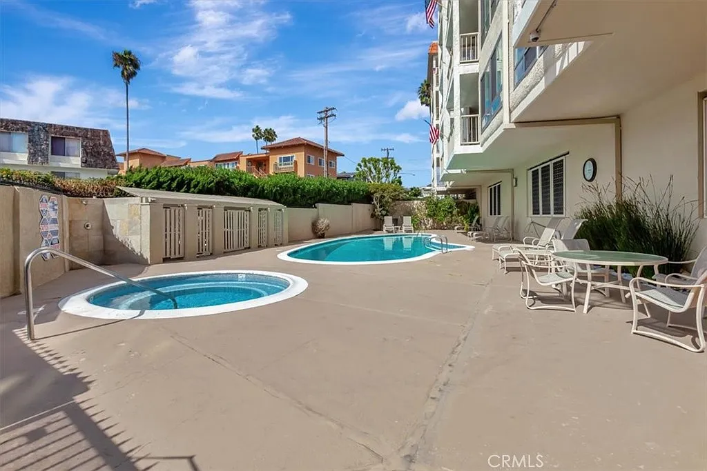 3 bed, 1340 sqft, $4,995 — Photo 2