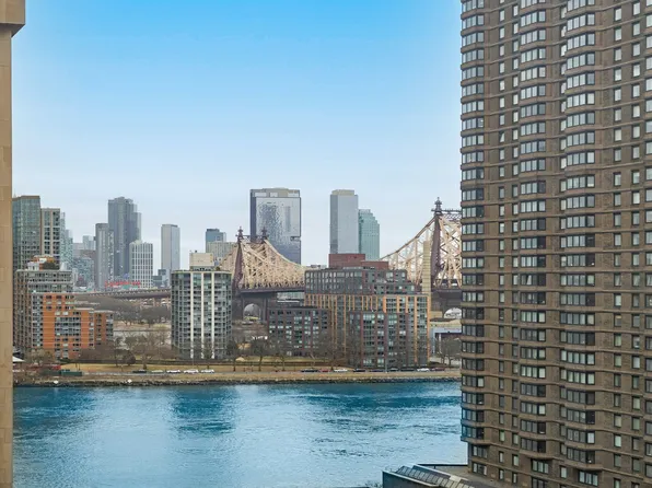 1175 York Avenue image 9 of 12