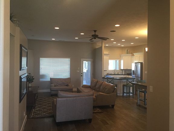 4th image of 135 E Canterwood Dr