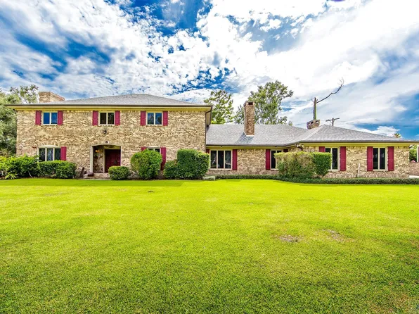 15 Parkway Cir, Houma, LA 70364