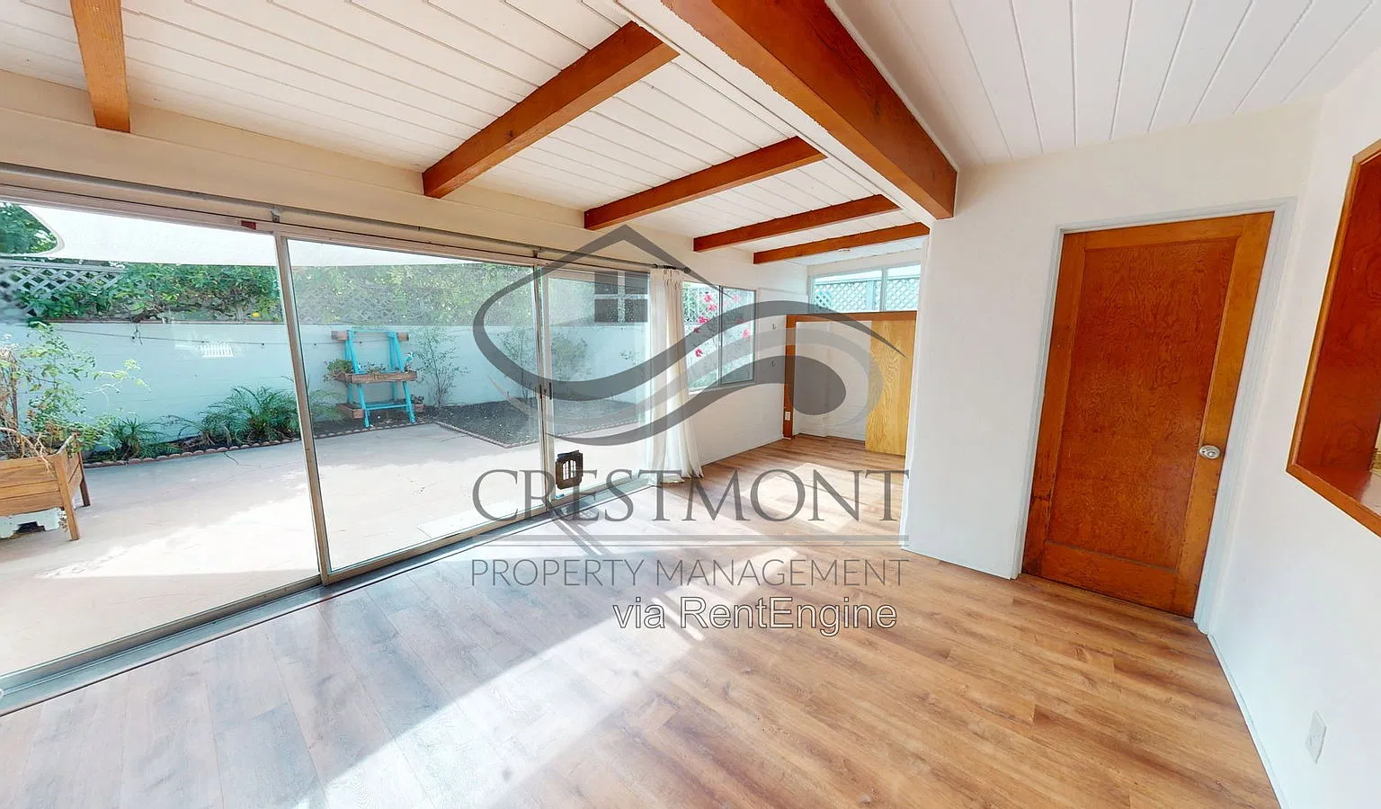 3 bed, 2.0 bath, $6,400 — Photo 1