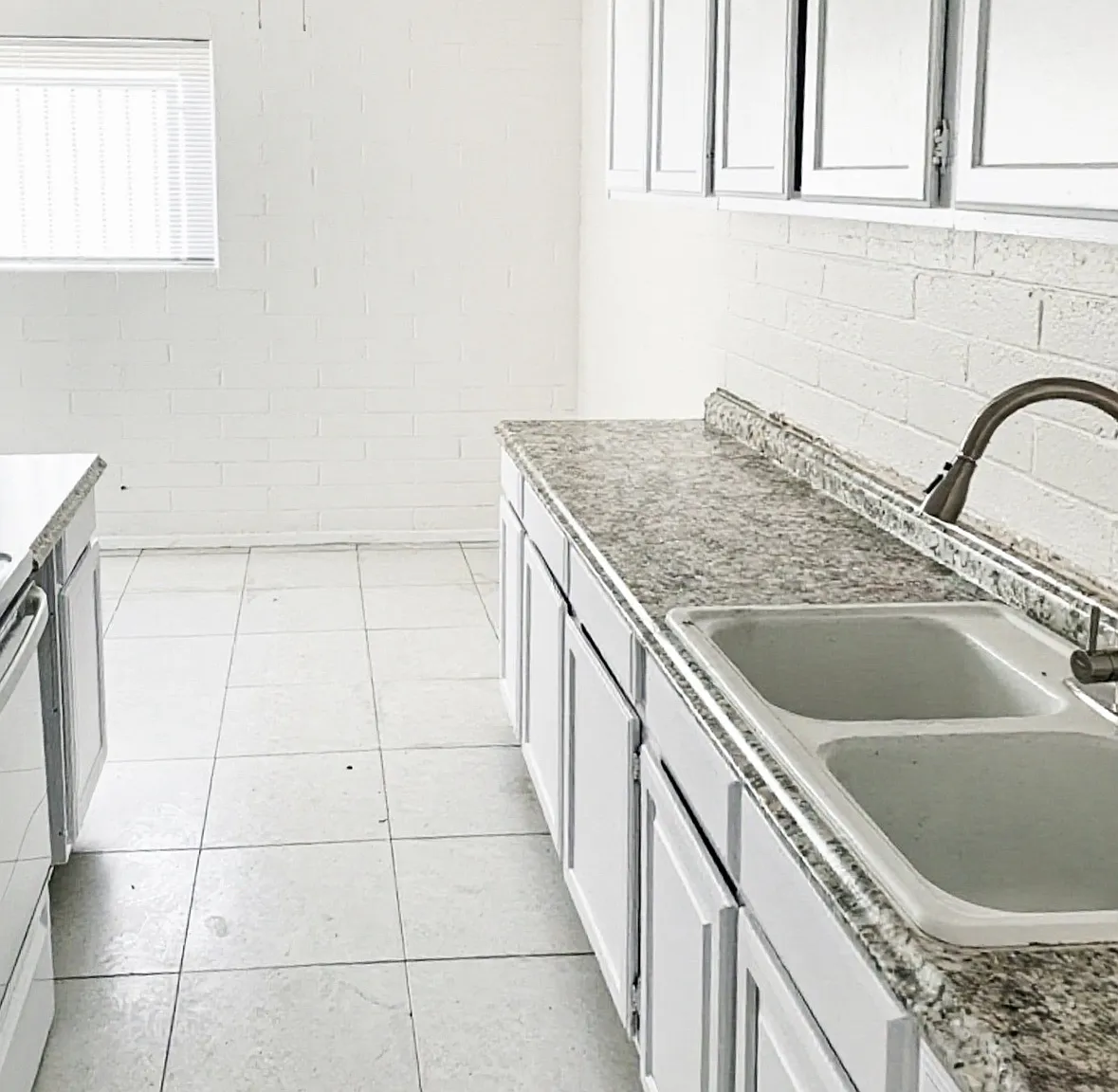 2 bed, 800 sqft, $1,275 — Photo 1