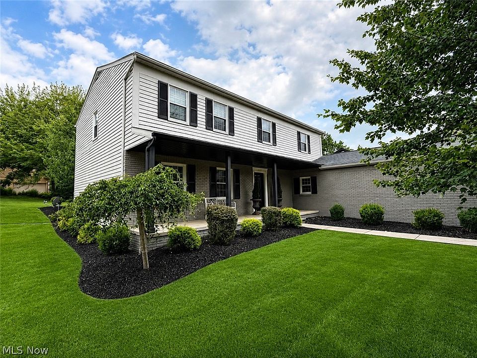 1st image of 8120 Daventree Dr