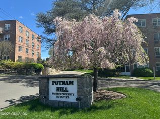 2 Putnam Ct APT 2E, Greenwich, CT 06830