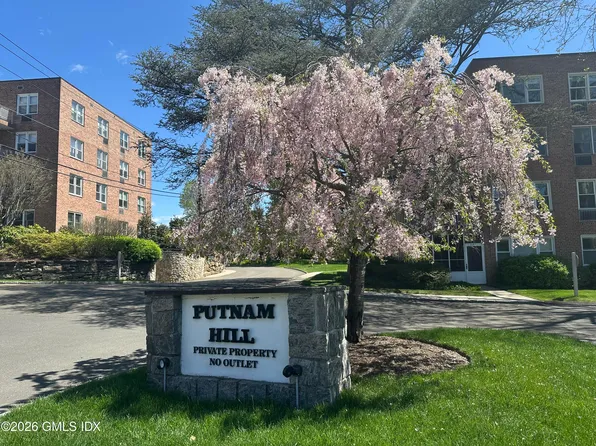 2 Putnam Ct APT 2E, Greenwich, CT 06830