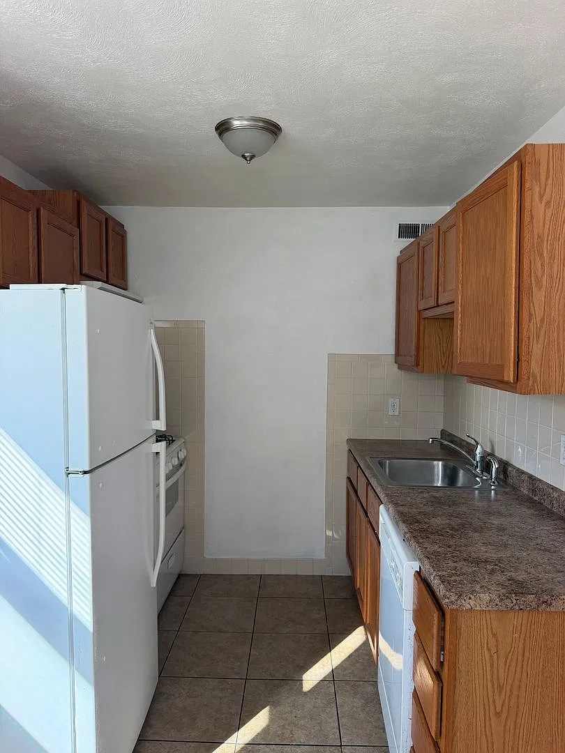 6727 Colony Acres — Photo 4