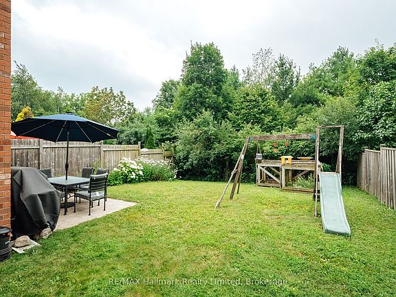 3rd image of 27 Wilkie Cres