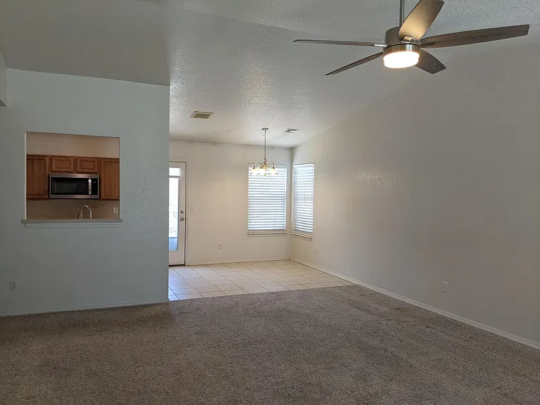 2508 Waterleaf Dr — Photo 3